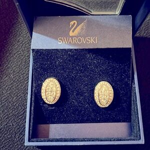 New Swarovski Silver Tone Clip Earrings